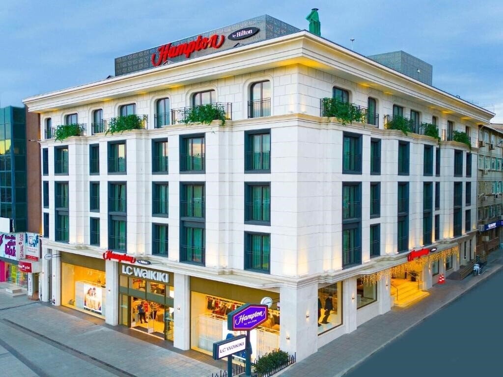 Фото Hampton By Hilton Istanbul Old City 3*