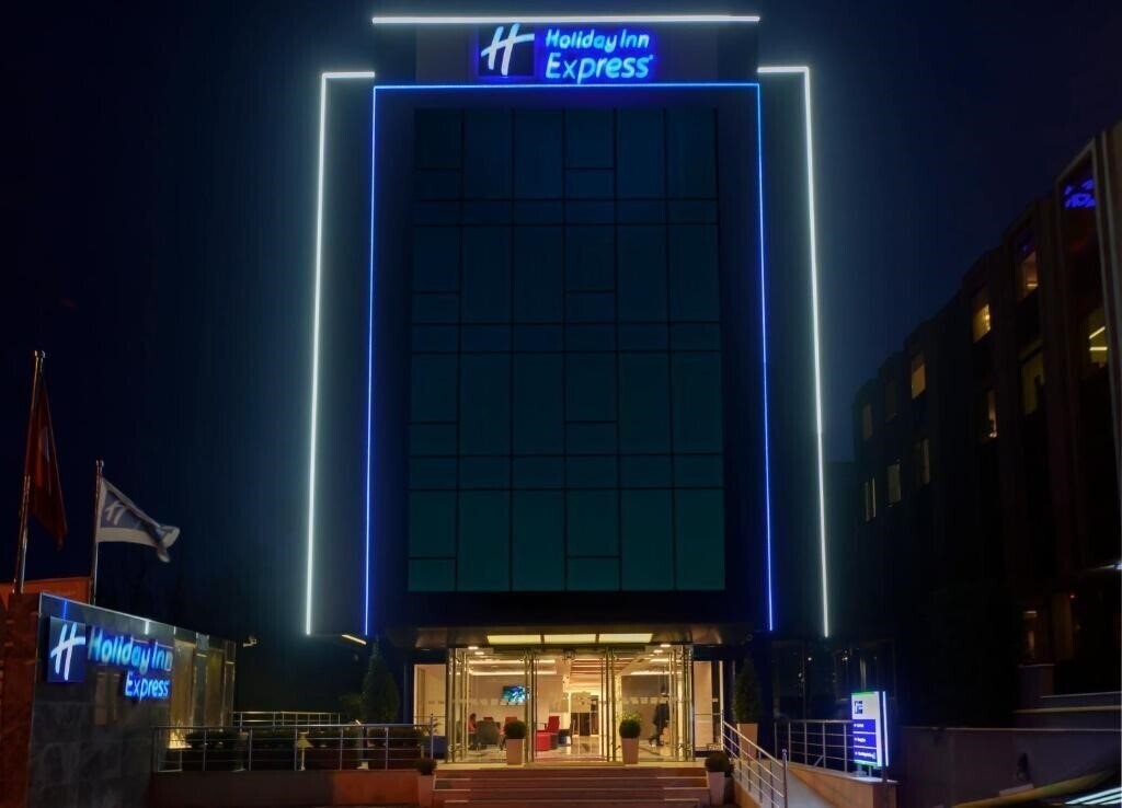 Изображение Holiday Inn Express Istanbul Altunizade by IHG 3*