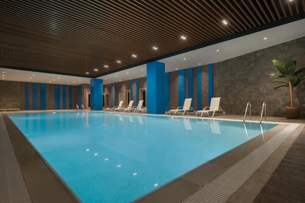 Zdjęcie Tryp By Wyndham Istanbul Basin Ekspres (ex. Istanbul Airport) 5*
