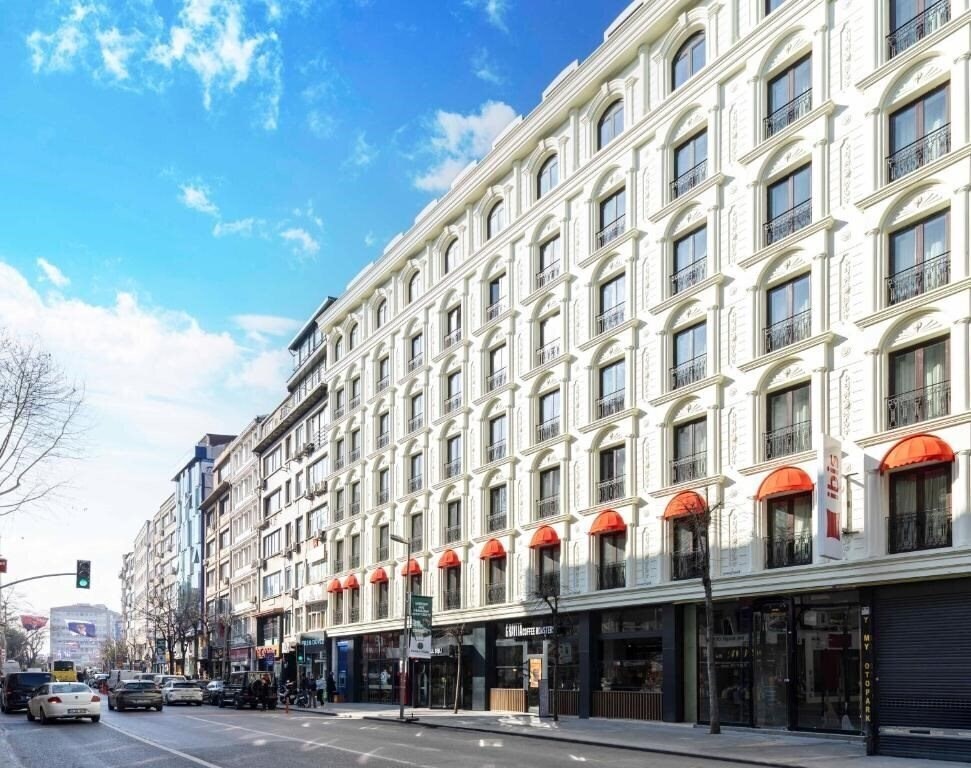 Отель Ibis Istanbul Sisli 4*