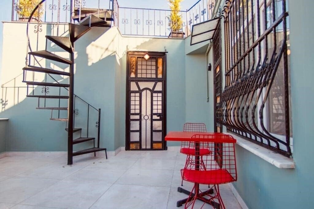 Картинка Hodegon Suite 3*