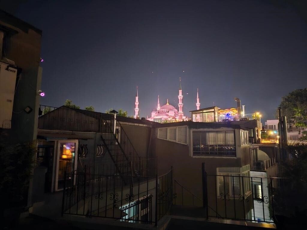 Zdjęcie Hodegon Suite 3*