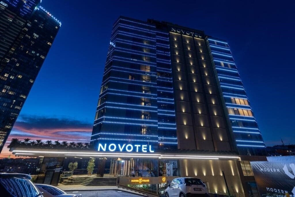 Готель Novotel Istanbul Bomonti 5*