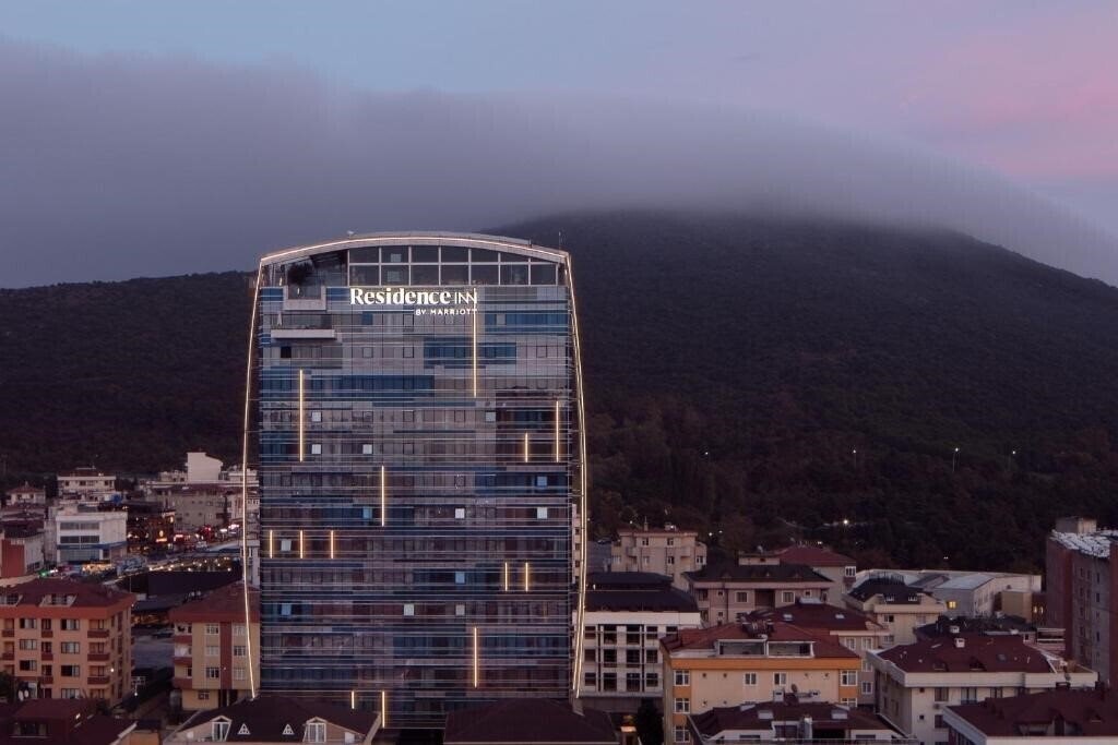 Готель Residence Inn by Marriott Istanbul Atasehir 4*