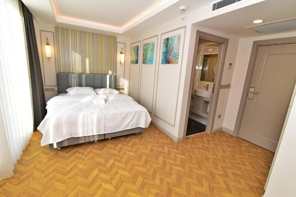 Фото Serai Hotel 4*