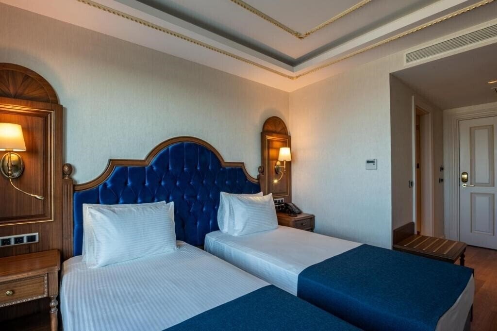 Zdjęcie BVS Bosphorus Hotel Pera (ex. Nova Plaza Pera, Nova Plaza Pera Hotel & Hamam) 4*