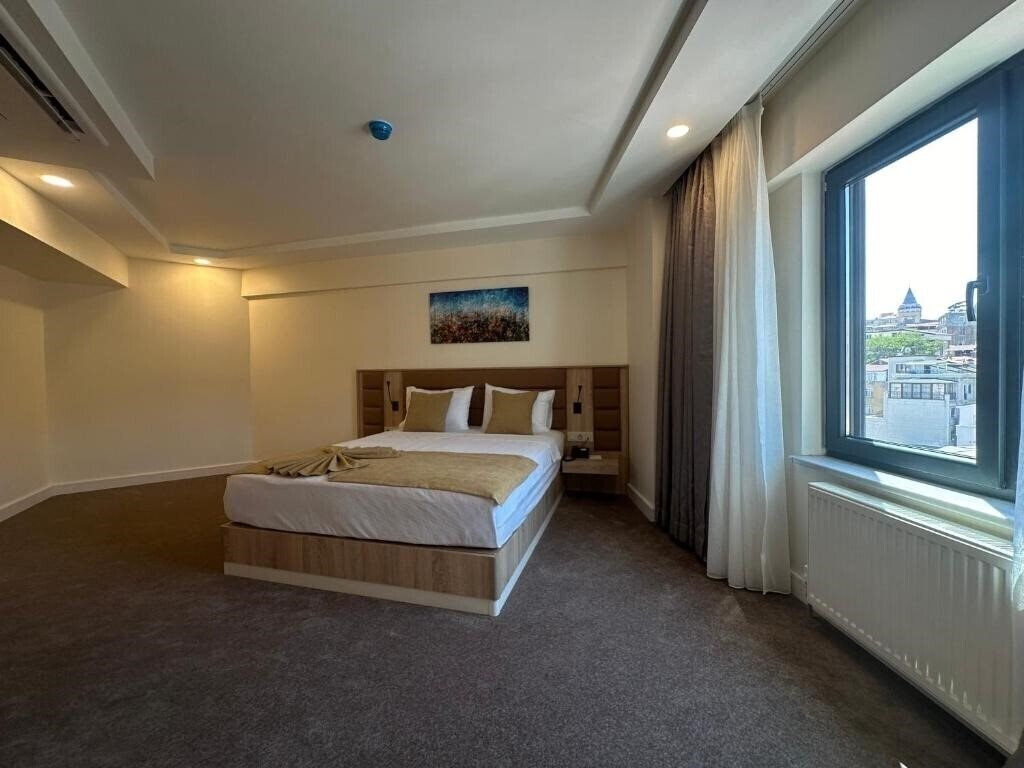 Obraz Roys Hotel & Suites 4*