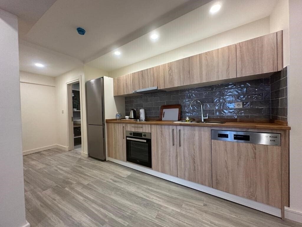 Zdjęcie Roys Hotel & Suites 4*