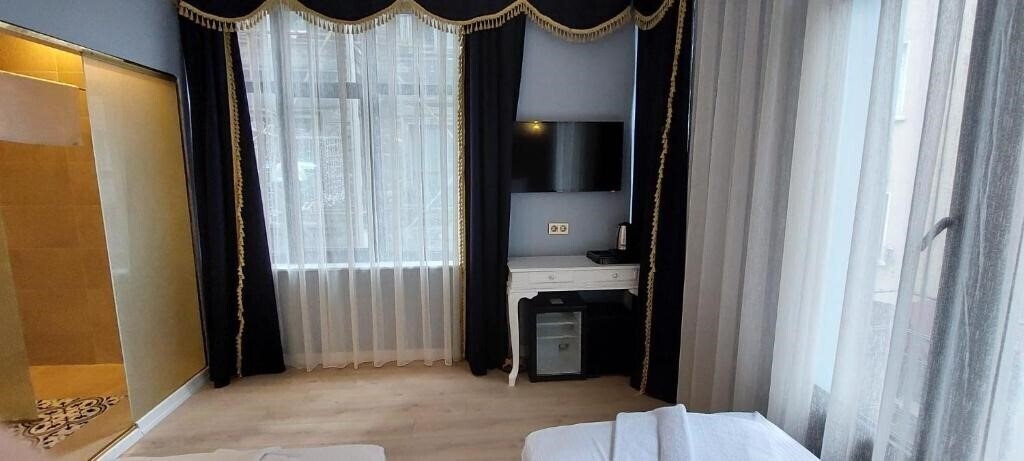 Zdjęcie Boss To Hotel Taksim (ex. Bosstohotel, As Hotel Beyoglu, As Hotel Taksim, As Hotel Old City Taksim) 3*
