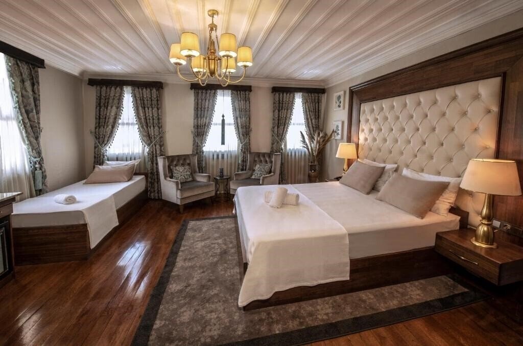 Отель Mezzo Hotel (ex. Mezzootel) 1*