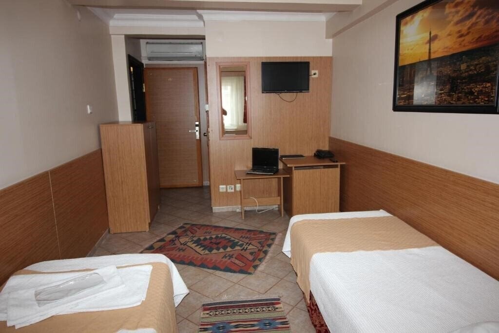 Картинка Kadikoy Otel (ex. Kadikoy Hotel) 3*