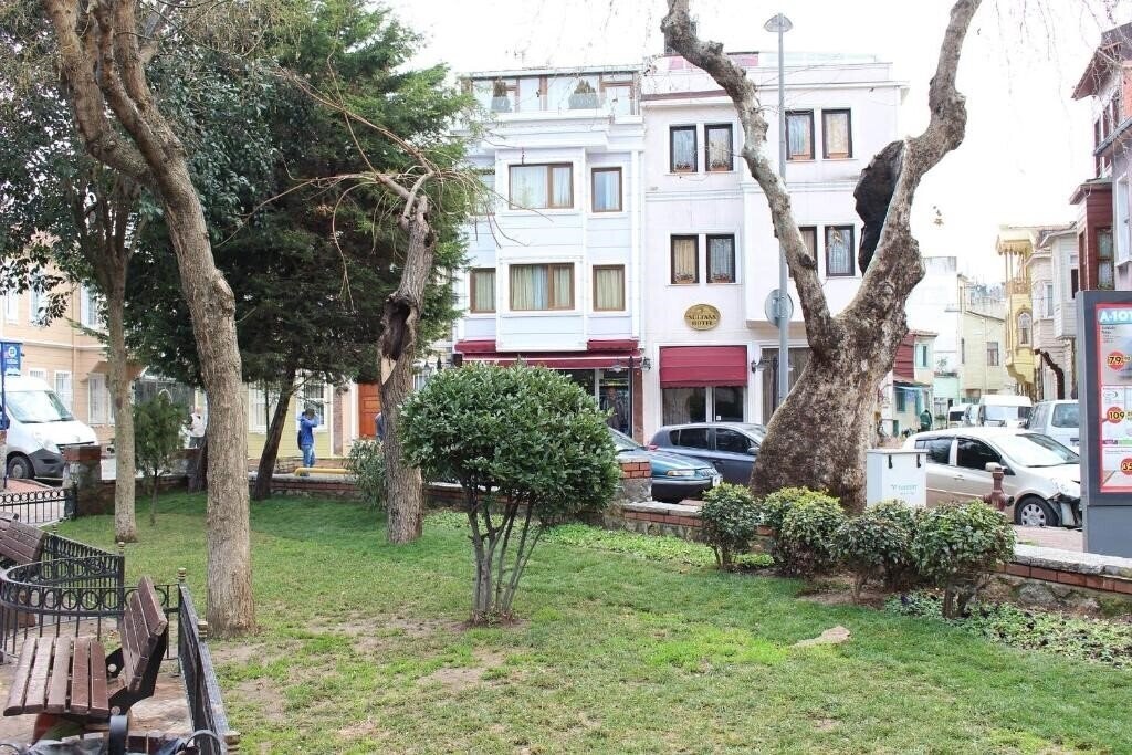 Готель Sultans Hotel 3*