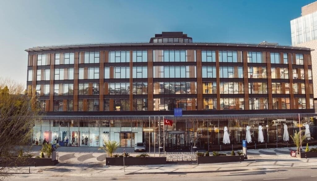 Hotel Tryp by Wyndham Istanbul Beyoglu (ex. Tryp by Wyndham Istanbul Dolapdere) 4*