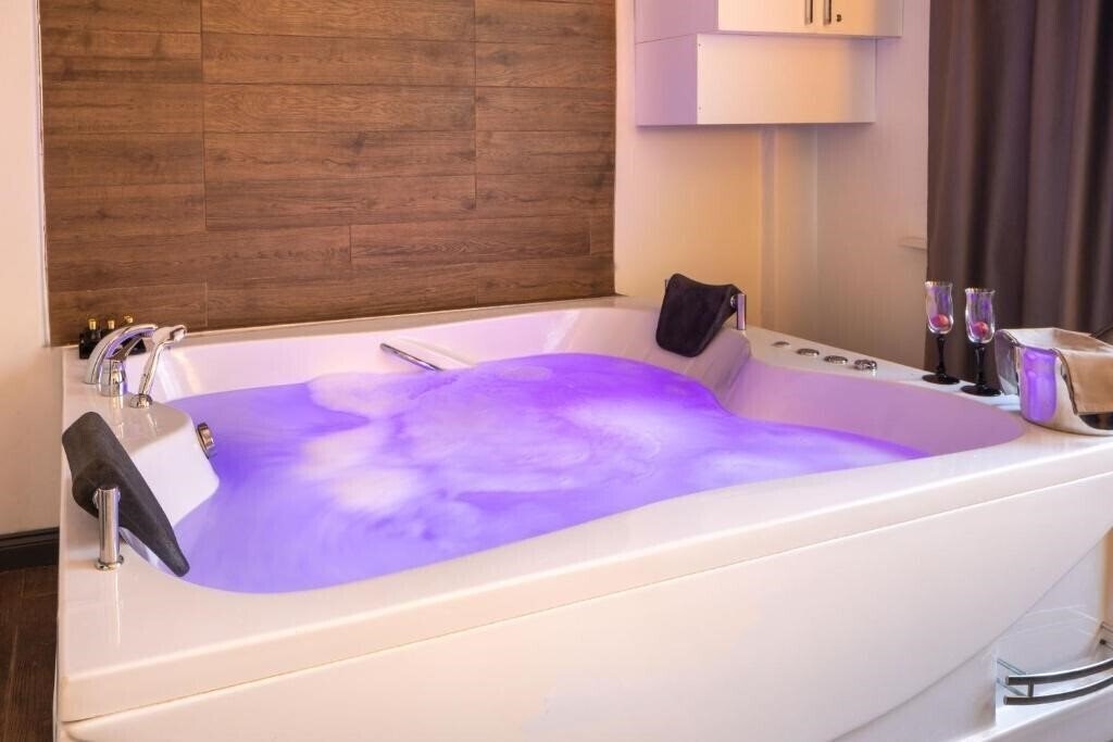 Zdjęcie Bakirkoy Zeugma Suit Otel 4*