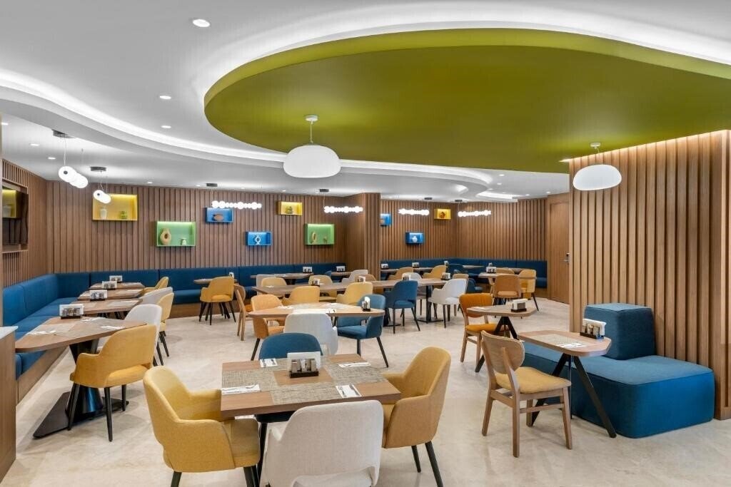 Изображение Hampton by Hilton Istanbul Sisli 4*