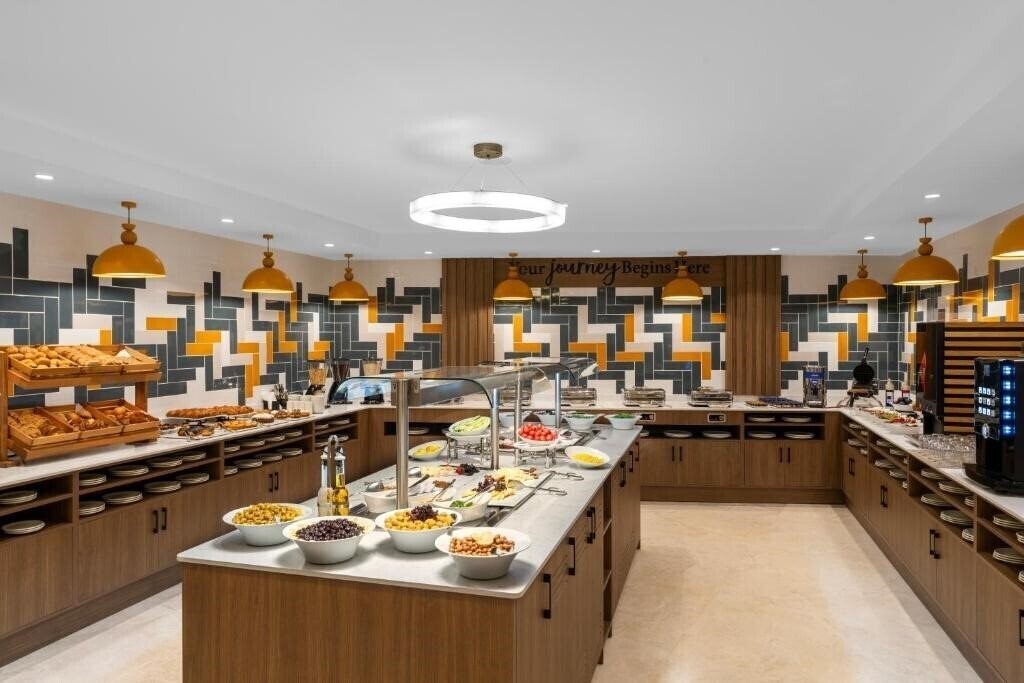 Картинка Hampton by Hilton Istanbul Sisli 4*
