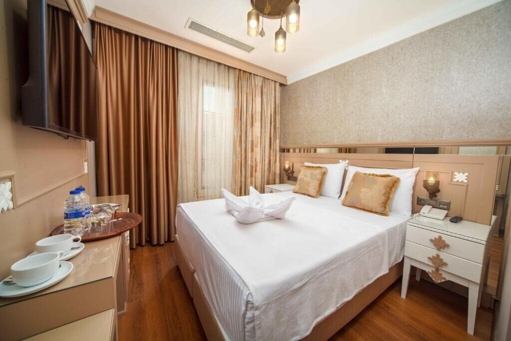 Hotel Istanbul Beyazid Belmond Hotel 3*