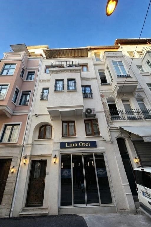 Hotel Lina Luxury Hotel 2*