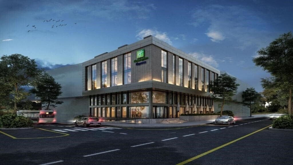 Отель Holiday Inn Express Istanbul Airport Arnavutkoy by IHG 4*