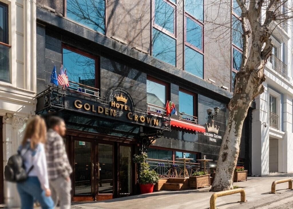 Готель Golden Crown 3*