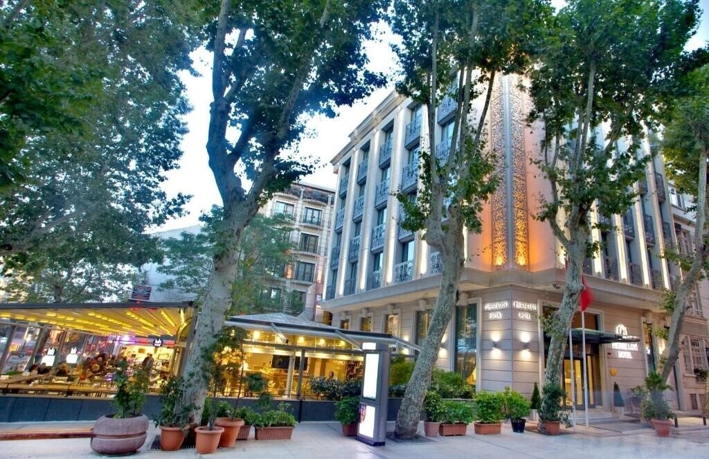 Hotel Pierre Loti Hotel 4*