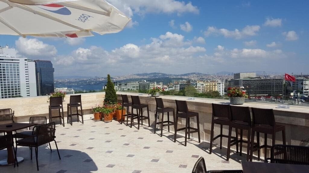 Hotel Taksim Gonen 4*
