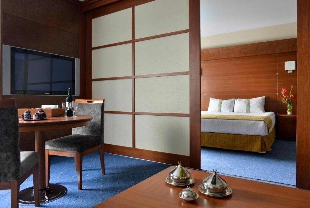 Obraz Holiday Inn Istanbul City by IHG (ex. Holiday Inn Istanbul City, Holiday Inn City Topkapi) 5*