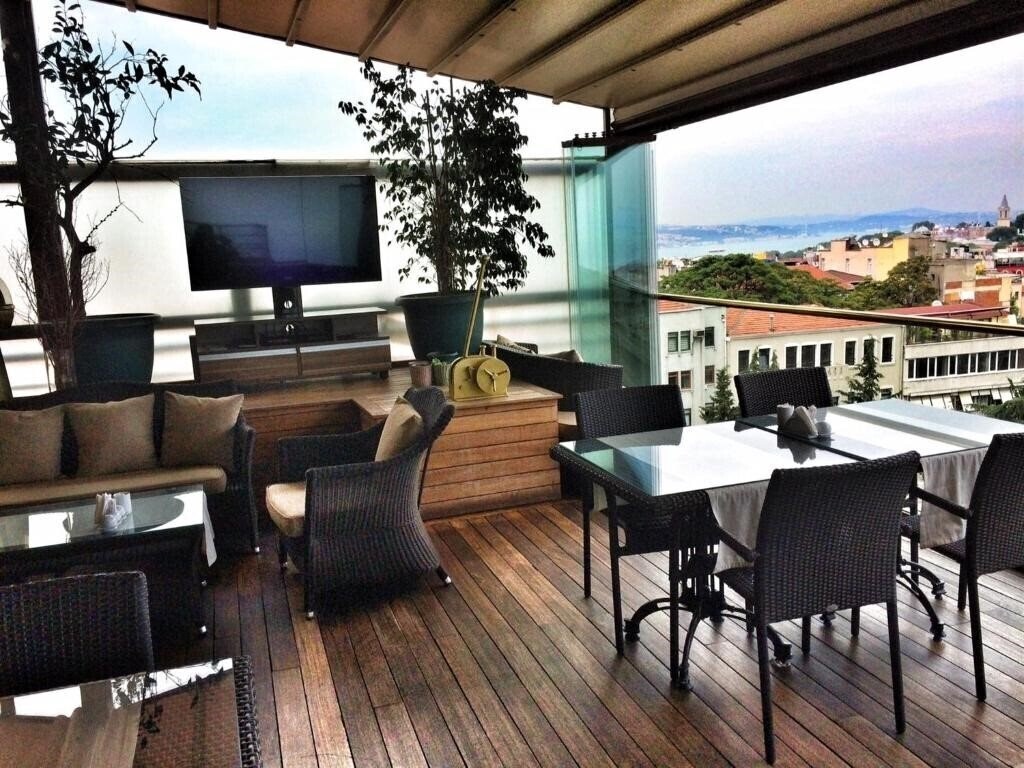 Zdjęcie Burckin Suites Hotel 3*