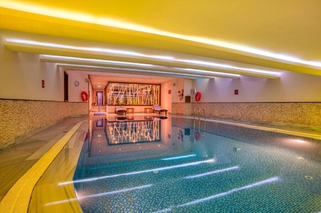 Картинка Crowne Plaza Istanbul Old City an IHG Hotel (ex. Crowne Plaza Old City, Crowne Plaza Laleli Old City) 5*