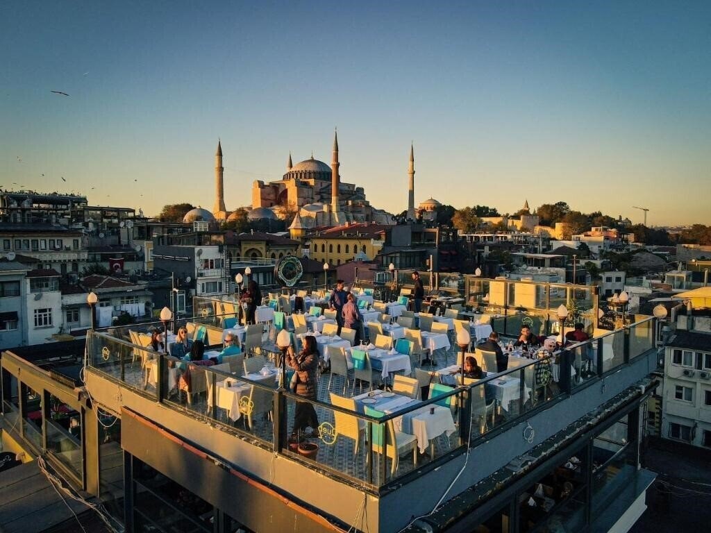 Фотография Byzantium Hotel & Suites (ex. The Byzantium, Byzantium Comfort Hotel, The Byzantium Hotel & Suites) 4*