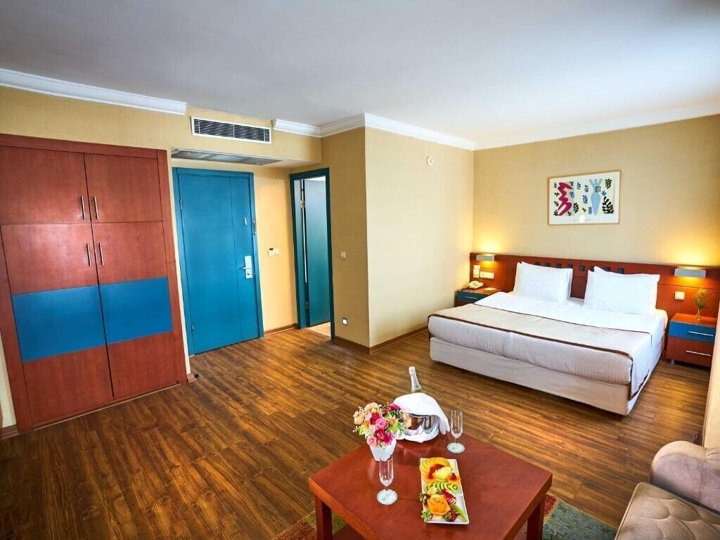 Hotel Feronya Hotel 4*