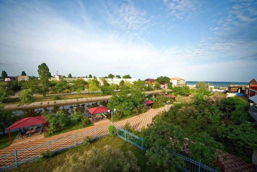 Готель Oven 3*