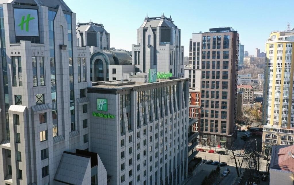 Hotel Holiday Inn Kiev 4*