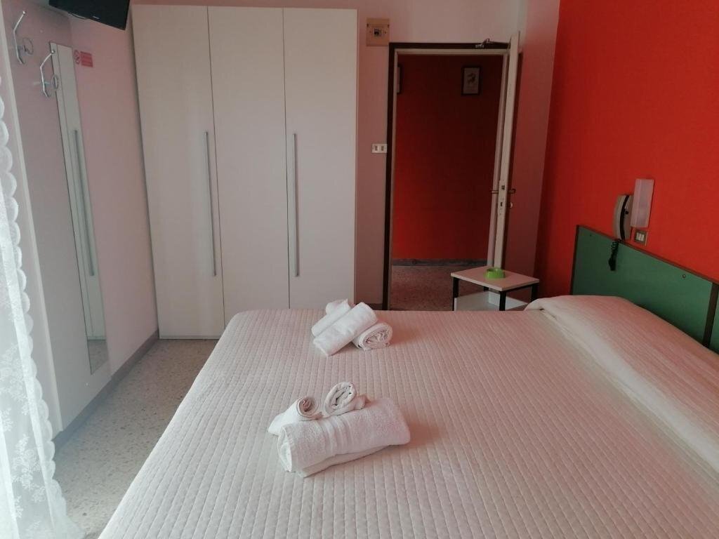 Zdjęcia Hotel Nova Dhely 3*