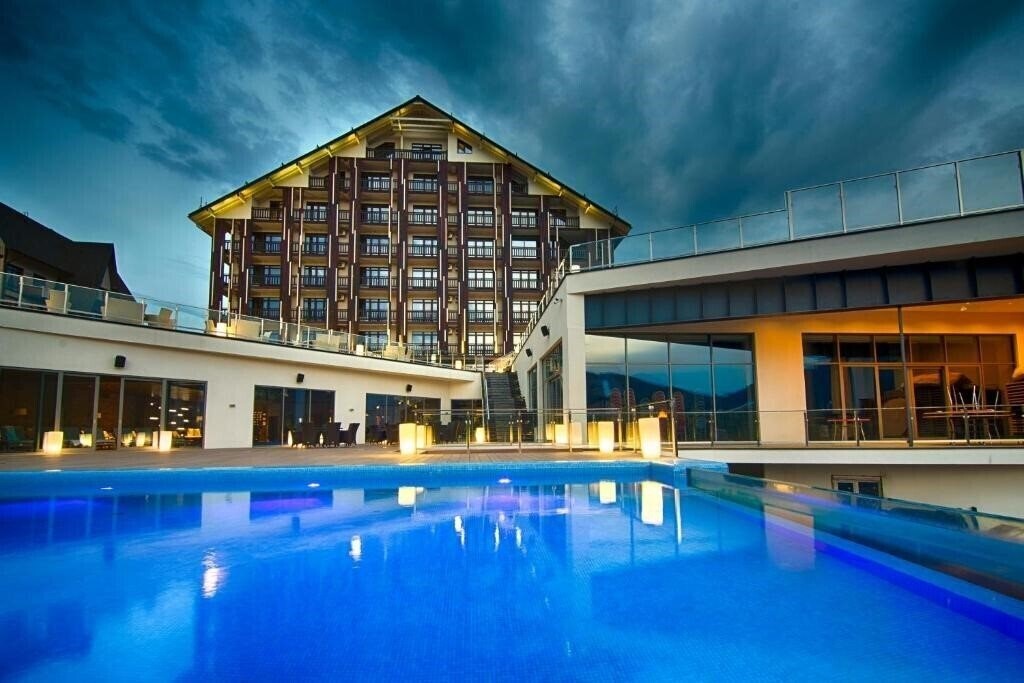 Готель Парк Отель Фомич (F&B Spa Resort) 4*