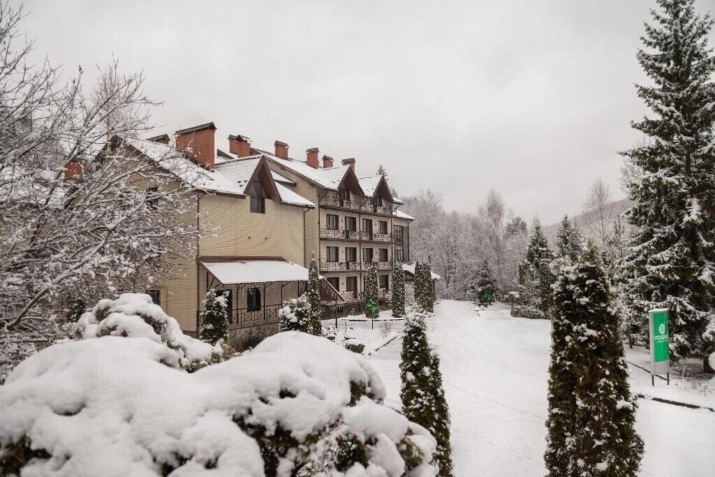 Hotel Reikartz Карпаты 4*