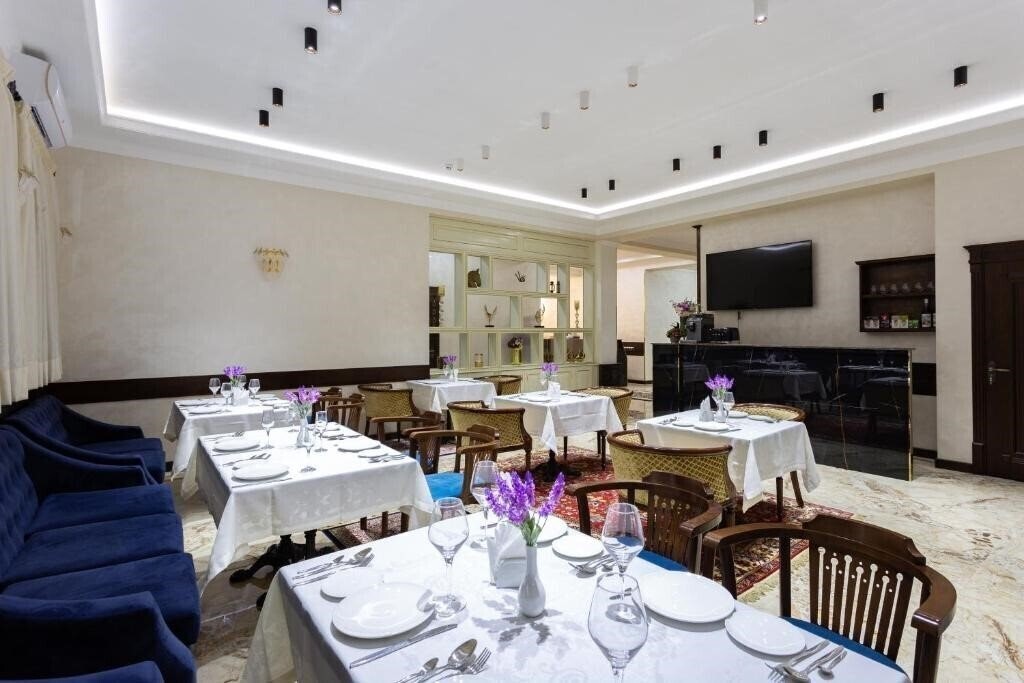 Зображення Tashkent Palace 4*