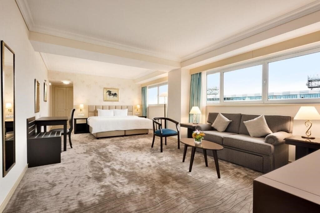 Фотография Wyndhman Tashkent 4*