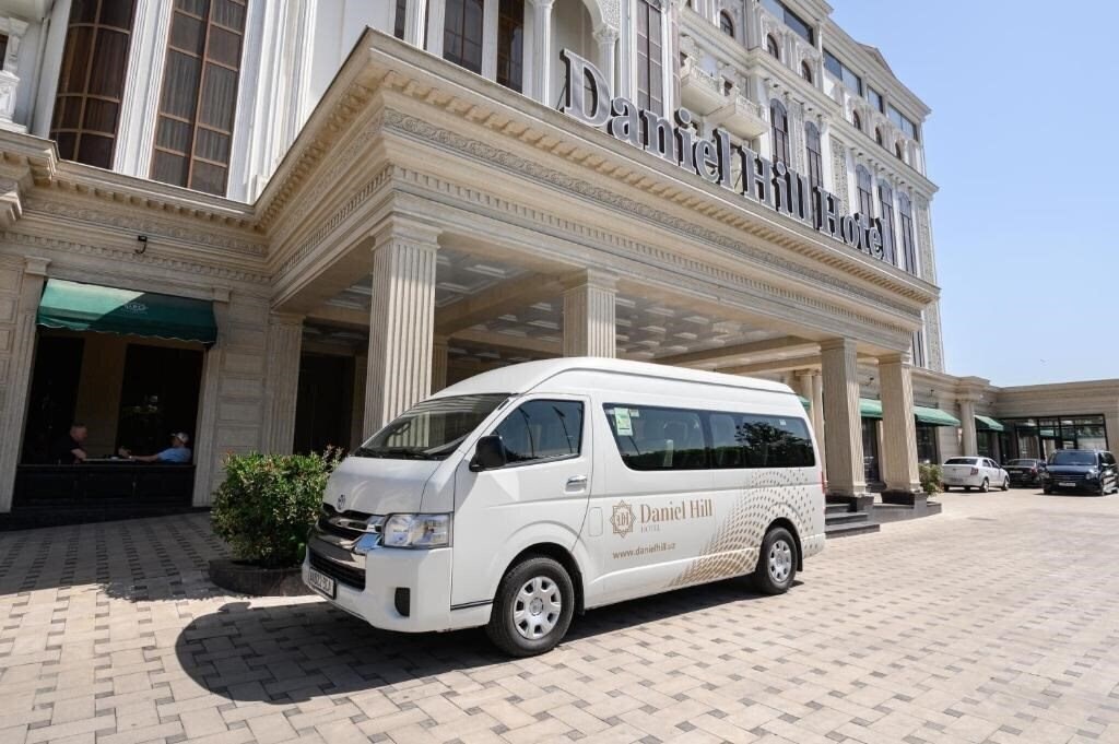 Zdjęcia Daniel Hill 5*