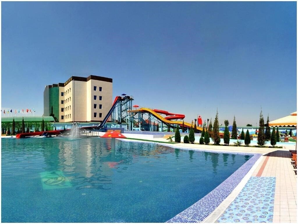 Obraz Golden Valley 4*