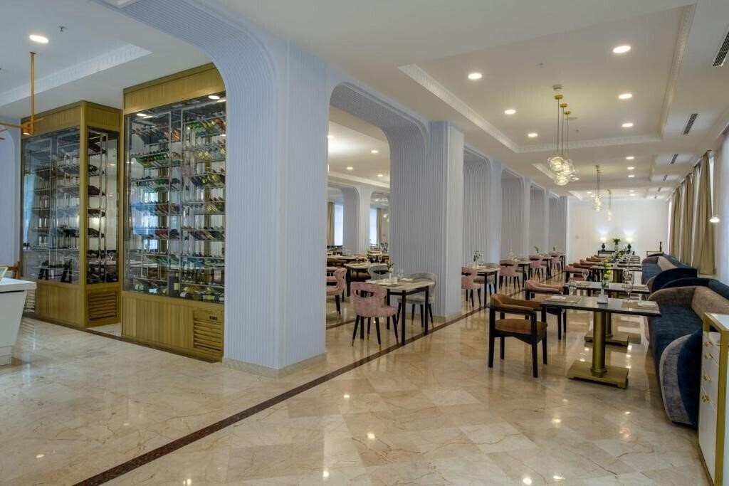 Zdjęcie Lotte City Hotel Tashkent Palace 4*