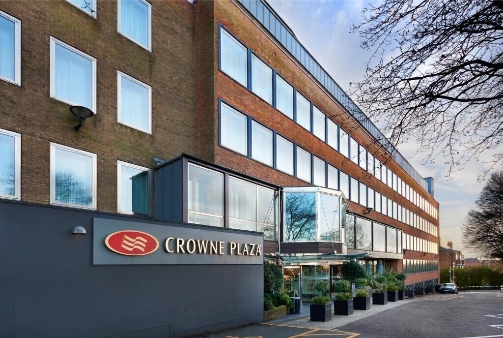 Zdjęcie Crowne Plaza London Ealing 4*
