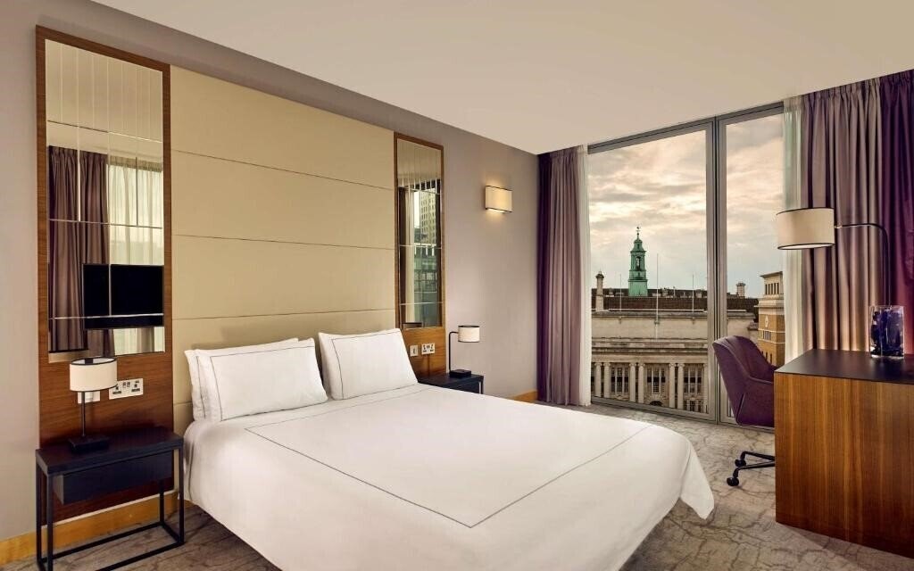 Obraz Park Plaza County Hall 4*