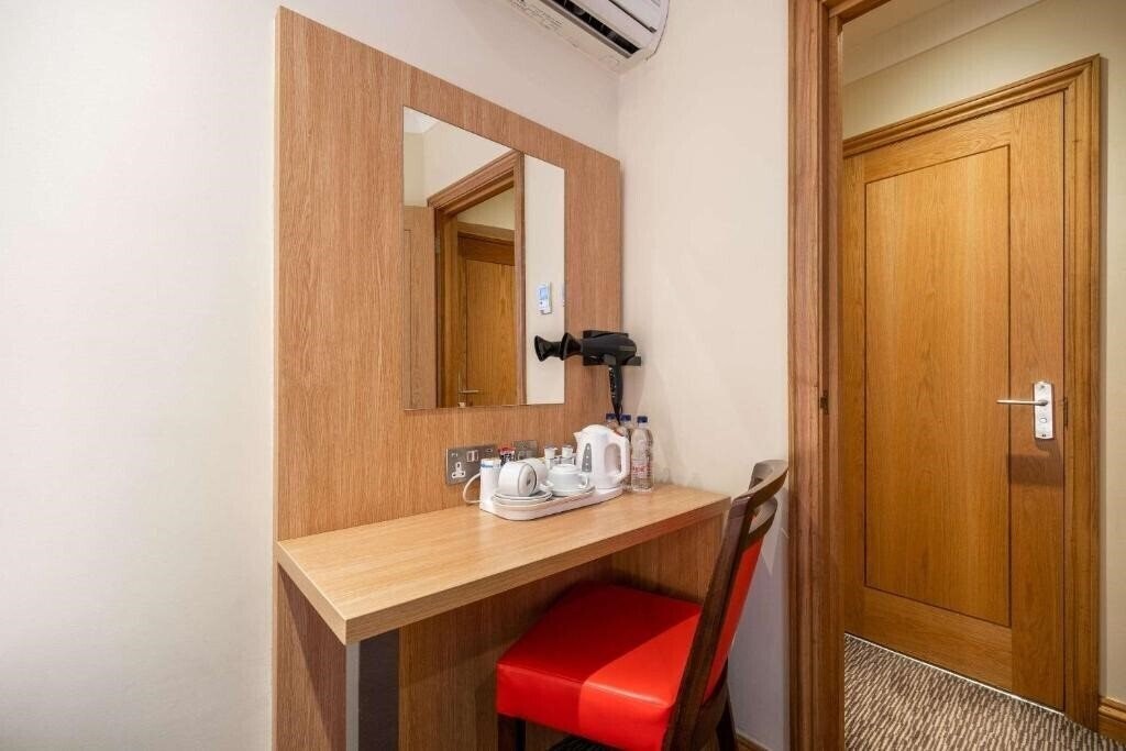 Zdjęcie Comfort Inn Hyde Park 3*