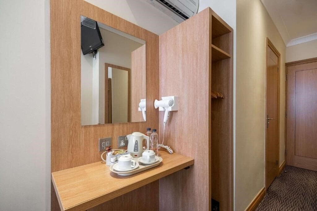 Zdjęcie Comfort Inn Hyde Park 3*