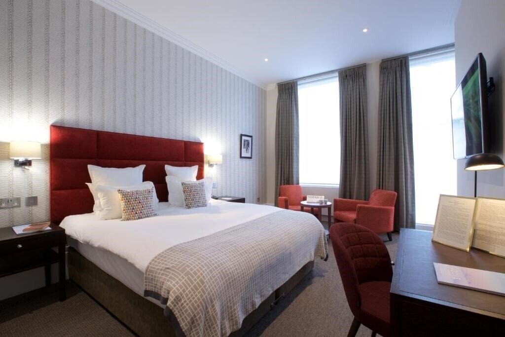 Фото Queen'S Gate Hotel 4*