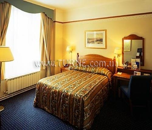 Zdjęcie St.Ermins 4*