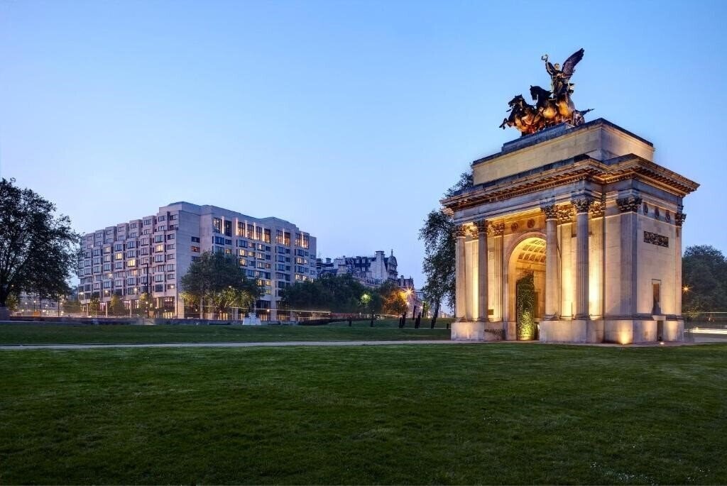 Отель InterContinental London Park Lane by IHG 5*