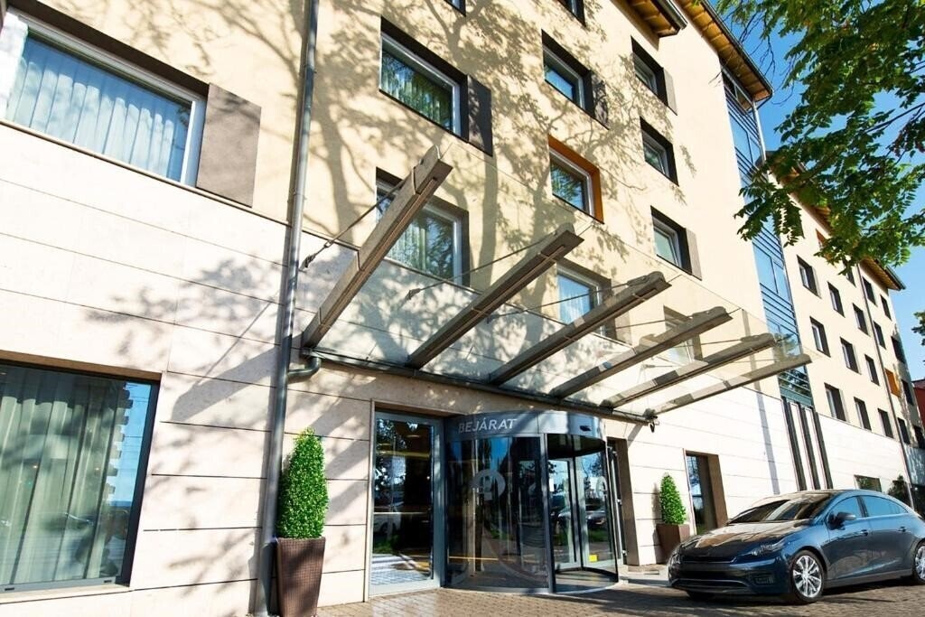 Отель Achat Premium Hotel Budapest 4*