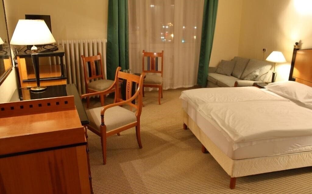 Obraz Hotel Central Nagykanizsa 3*